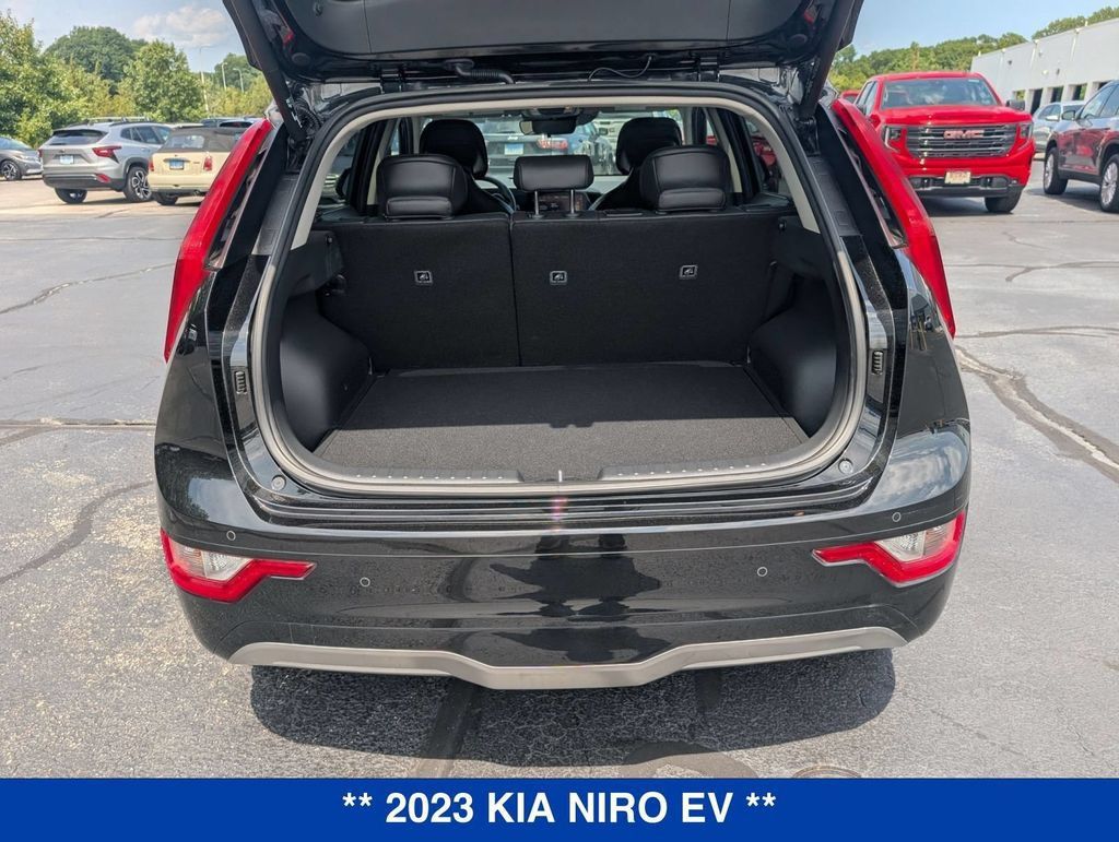 Used 2023 Kia Niro Wind w/ Wind Preserve Package FWD image 37