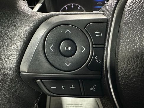 Used 2025 Toyota Corolla SE image 19