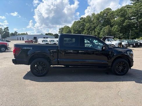 Used 2025 Ford F150 Lariat w/ Equipment Group 502A High AWD/4WD image 6