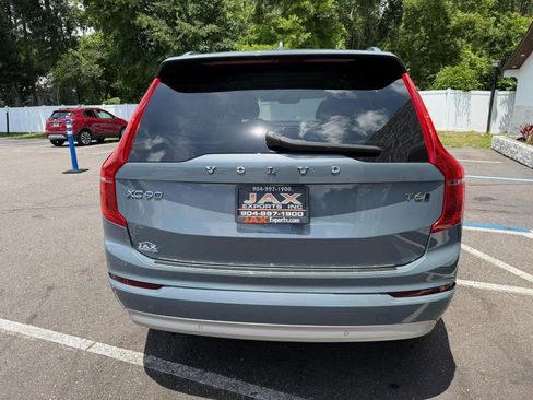 Used 2022 Volvo XC90 T6 Momentum w/ Protection Package Premier AWD/4WD image 13