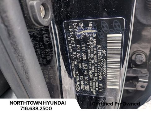 Certified 2023 Hyundai Venue SEL w/ Cargo Package image 34