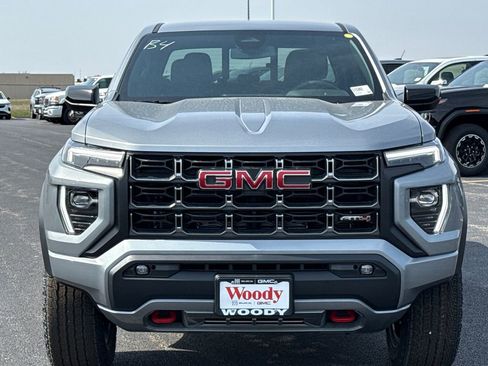 New 2026 GMC Canyon AT4 AWD/4WD image 4
