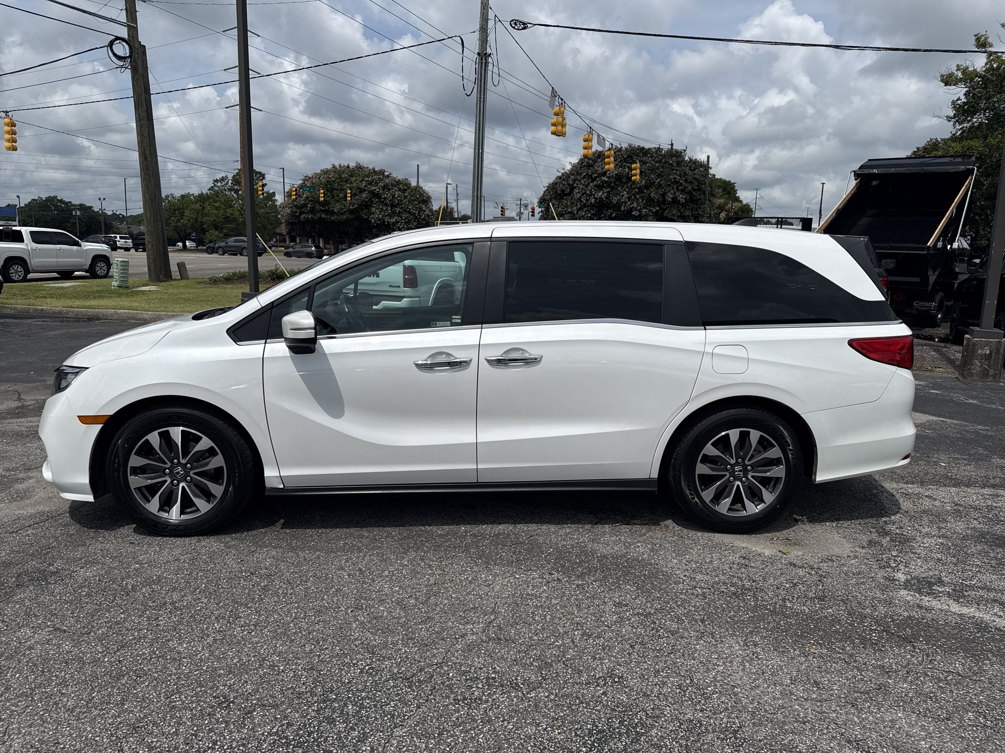 Used 2023 Honda Odyssey EX-L image 24
