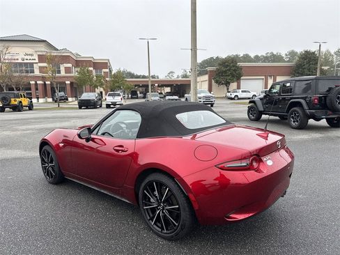 Used 2024 MAZDA MX-5 Miata Grand Touring image 3