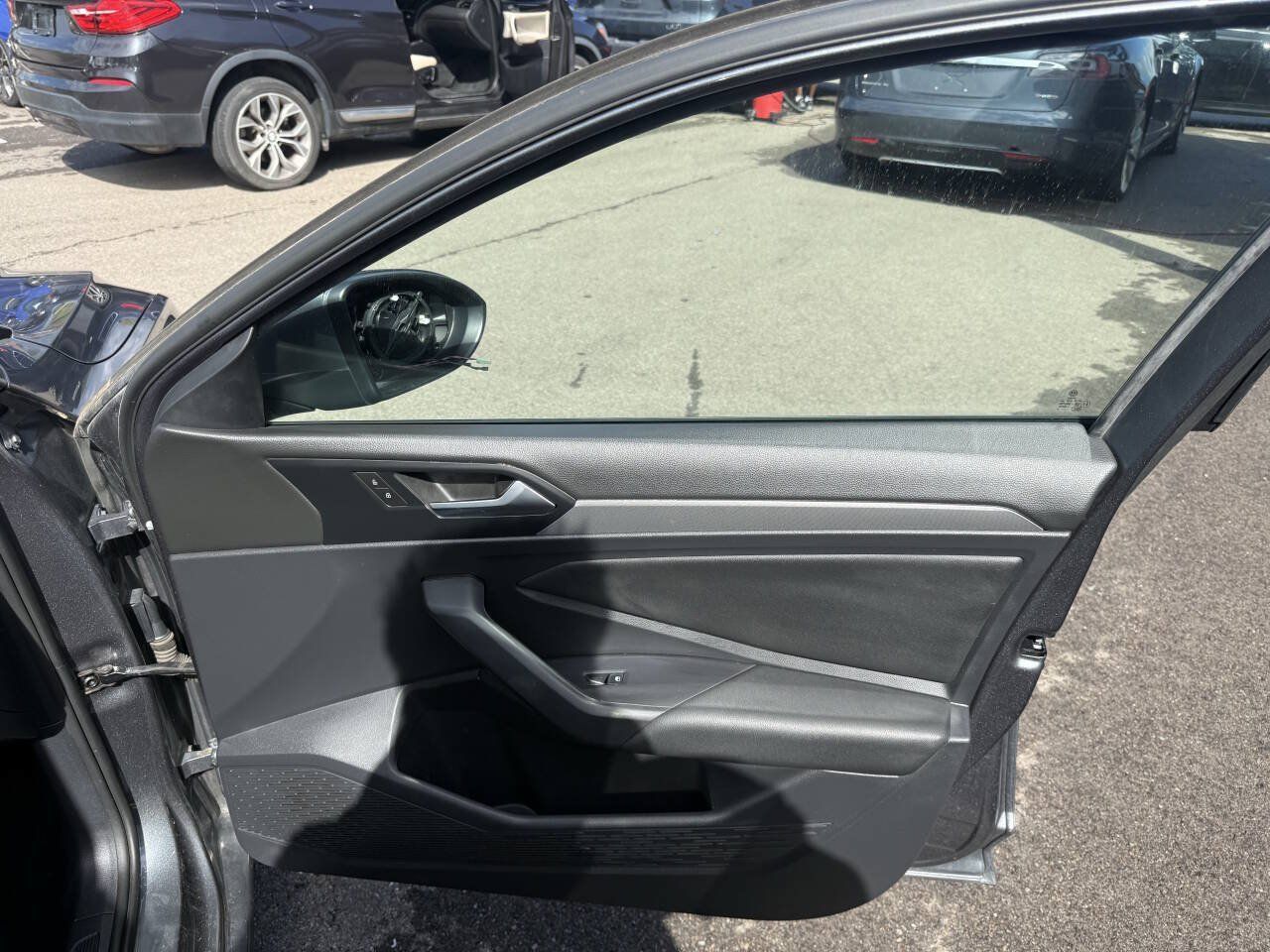 Used 2019 Volkswagen Jetta SE FWD image 13