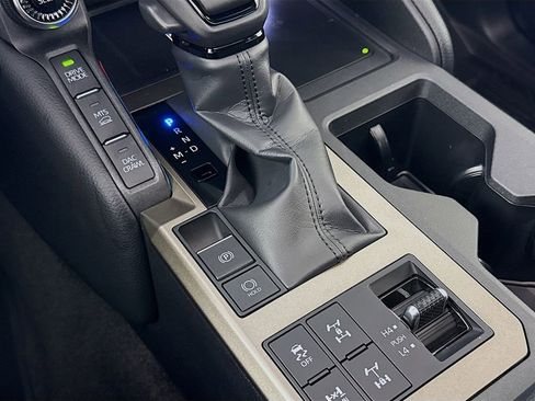 Used 2026 Toyota Land Cruiser image 17