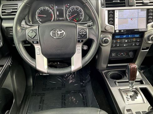 Used 2022 Toyota 4Runner Limited image 8