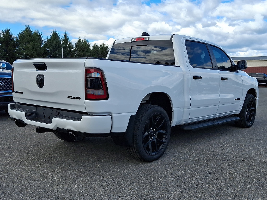 Used 2024 RAM 1500 Laramie AWD/4WD image 6