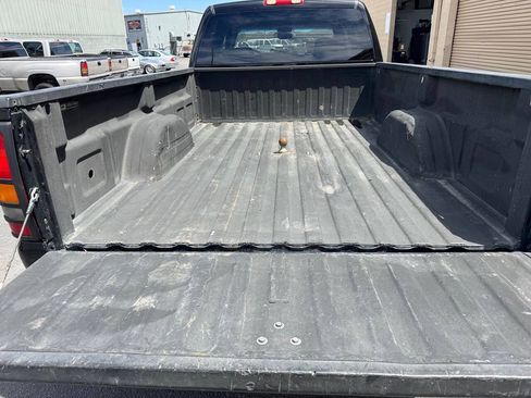 Used 2007 Chevrolet Silverado 3500 LT w/ Heavy-Duty Power Package AWD/4WD image 25