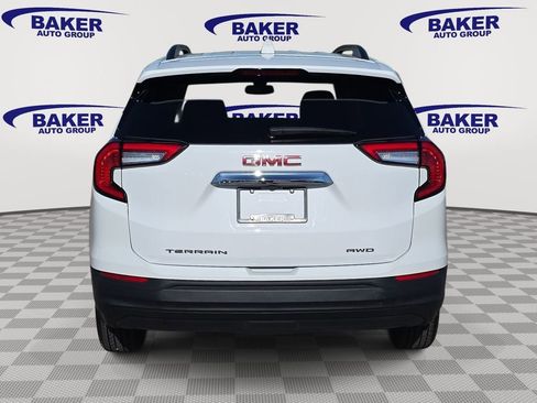 Certified 2024 GMC Terrain SLE w/ Driver Convenience Package AWD/4WD image 6