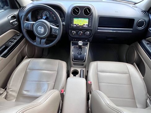 Used 2015 Jeep Patriot High Altitude AWD/4WD image 27