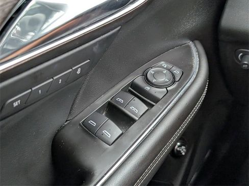 Used 2023 Buick Envision Avenir image 25