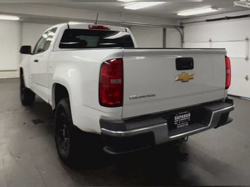 Used 2018 Chevrolet Colorado W/T w/ WT Convenience Package RWD image 7