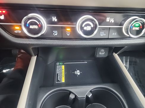 Used 2024 Honda HR-V EX-L image 25