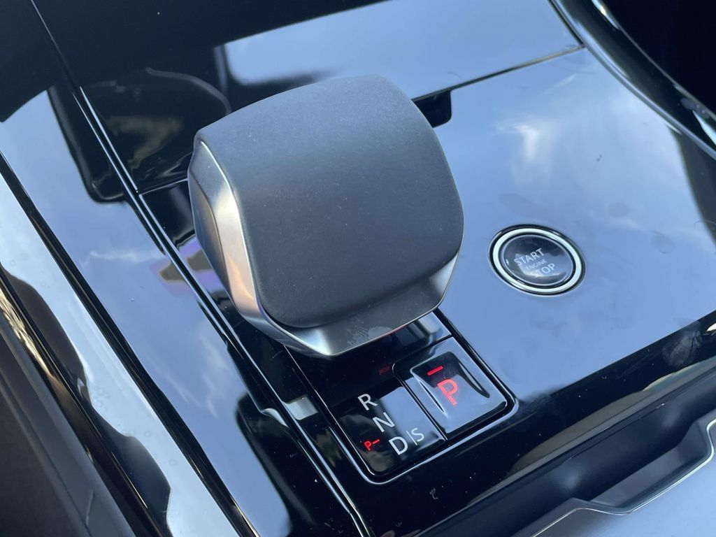 New 2027 Land Rover Range Rover Sport SE AWD/4WD image 28
