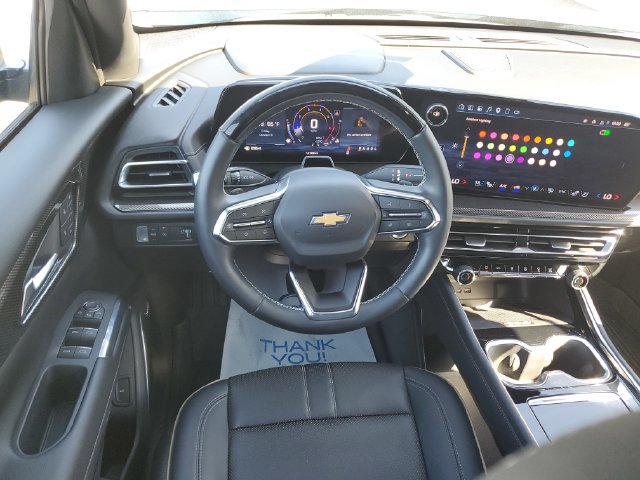 Used 2025 Chevrolet Traverse High Country FWD image 11