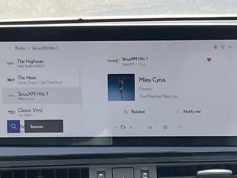 Used 2025 Lexus ES 350 Luxury image 15