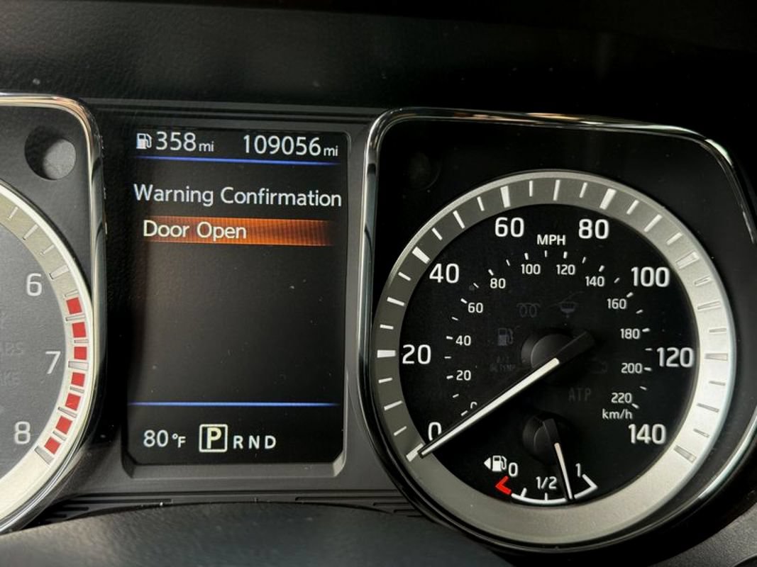 Used 2019 Nissan Titan SV RWD image 21