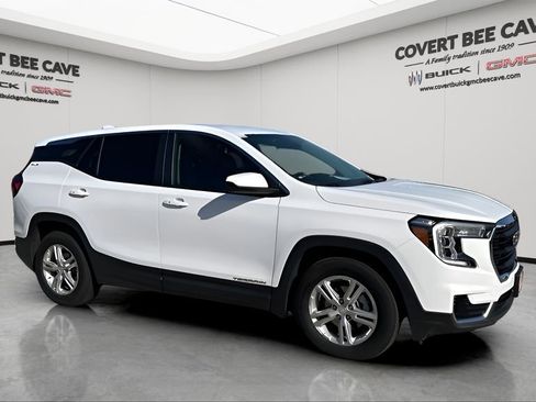 Certified 2024 GMC Terrain SLE image 12