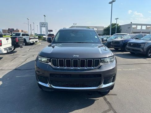 Used 2024 Jeep Grand Cherokee L Laredo w/ Trailer Tow Package AWD/4WD image 4