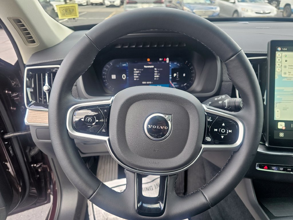 Used 2026 Volvo XC90 B5 Plus w/ Protection Package AWD/4WD image 40
