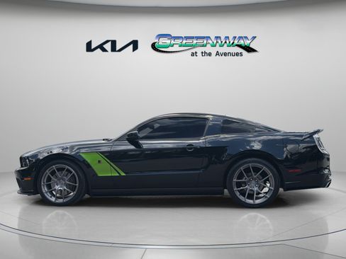 Used 2013 Ford Mustang GT Premium w/ GT Track Pkg RWD image 3