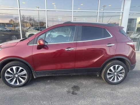 Used 2022 Buick Encore Preferred w/ Safety Package II image 2
