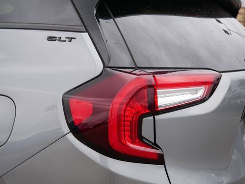 Used 2023 GMC Terrain SLT w/ Tech Package image 17