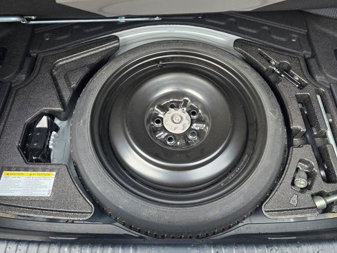 Used 2017 Lexus IS 200t RWD image 41