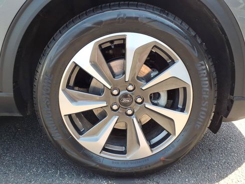 Certified 2023 Ford Escape Platinum AWD/4WD image 10