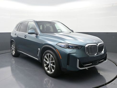 Used 2025 BMW X5 xDrive40i image 3