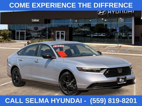 Used 2025 Honda Accord SE image 1
