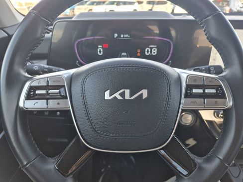 Used 2025 Kia Telluride S image 20