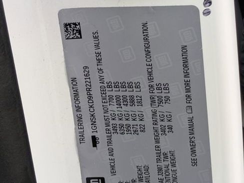 Used 2023 Chevrolet Suburban LT image 35