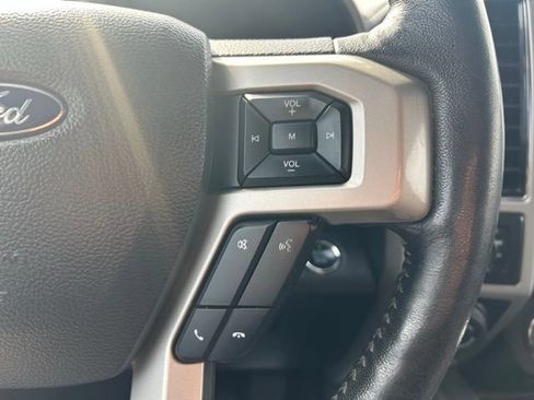 Used 2019 Ford F150 Lariat w/ Equipment Group 502A Luxury AWD/4WD image 23