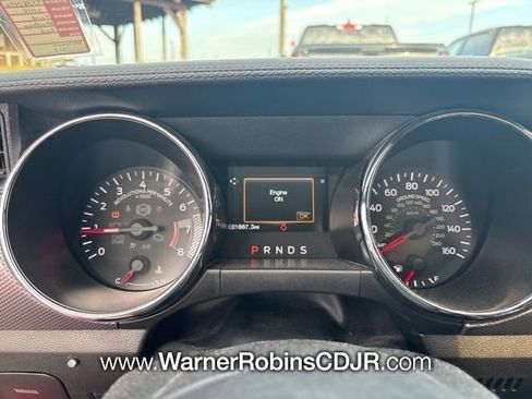 Used 2015 Ford Mustang Coupe RWD image 5
