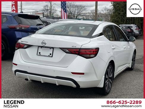 Used 2022 Nissan Sentra SV w/ SV Premium Package image 5