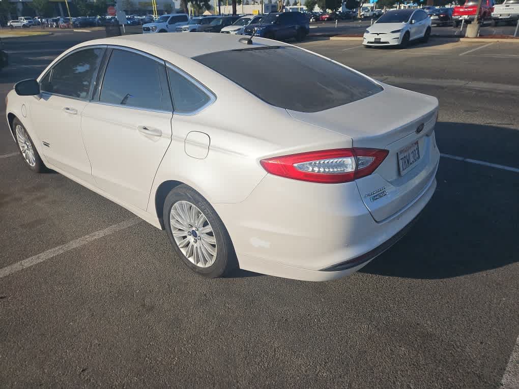 Used 2016 Ford Fusion Energi SE FWD image 5