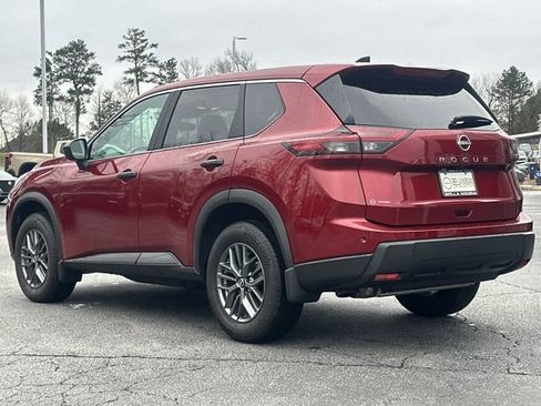 Certified 2025 Nissan Rogue S image 20