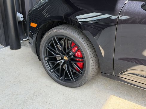 New 2026 Porsche Macan GTS AWD/4WD image 12