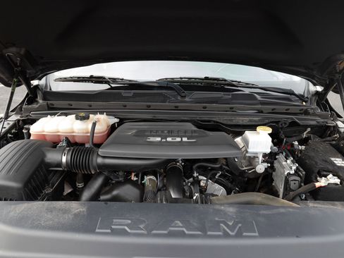 Used 2021 RAM 1500 Laramie image 40