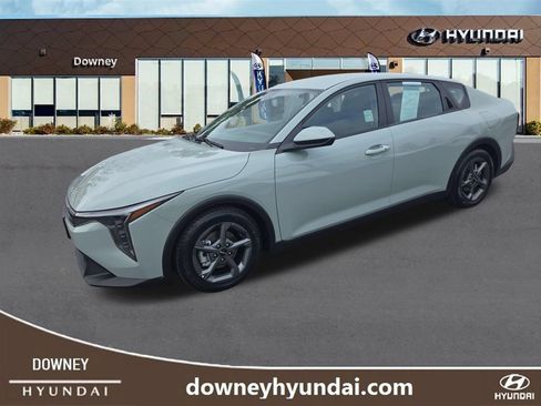 Used 2025 Kia K4 FWD image 1