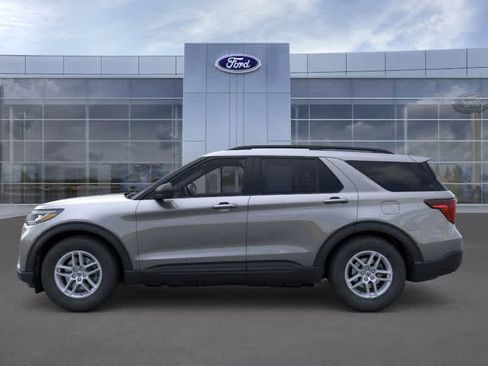 New 2026 Ford Explorer Active image 3