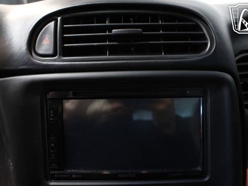 Used 2001 Chevrolet Corvette Coupe w/ Preferred Equipment Group2 image 38