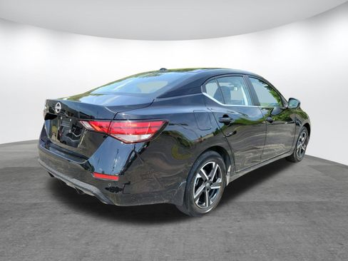 Used 2025 Nissan Sentra SV w/ All-Weather Package image 23