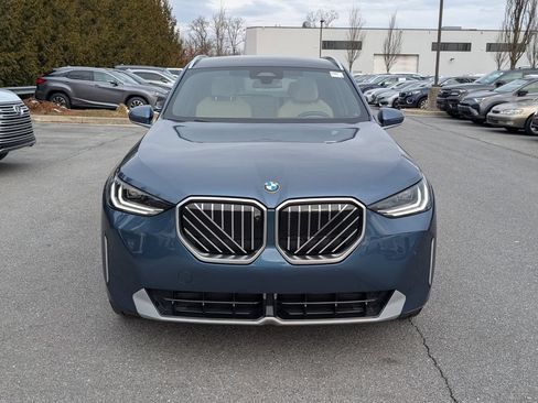 Used 2025 BMW X3 xDrive30i w/ Premium Package AWD/4WD image 2