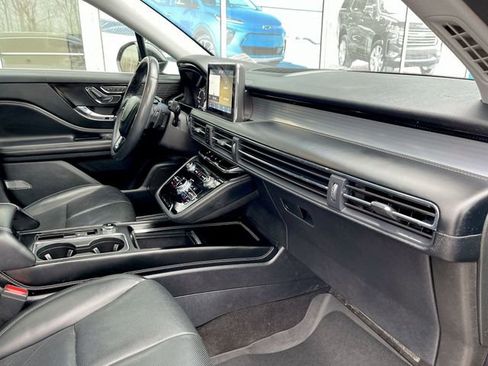 Used 2021 Lincoln Corsair Standard w/ Premium Package image 29