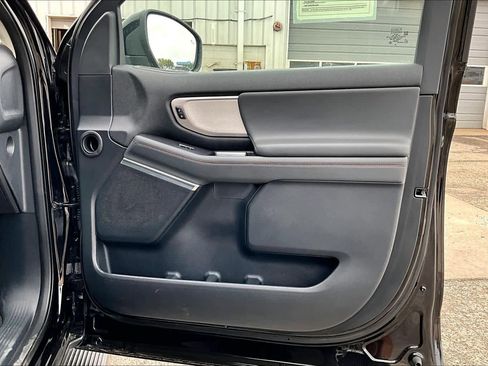 Certified 2025 Ford Expedition Active AWD/4WD image 23