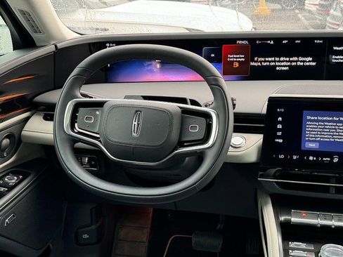 Used 2024 Lincoln Nautilus Reserve w/ Equipment Group 202A image 14