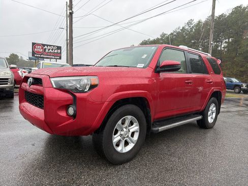 Used 2018 Toyota 4Runner SR5 image 1